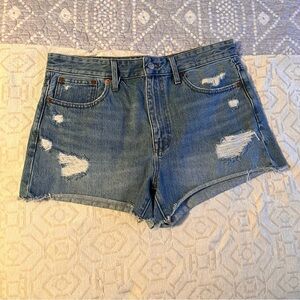 Madewell Relaxed Blue Distressed Jean Shorts. Size 29.